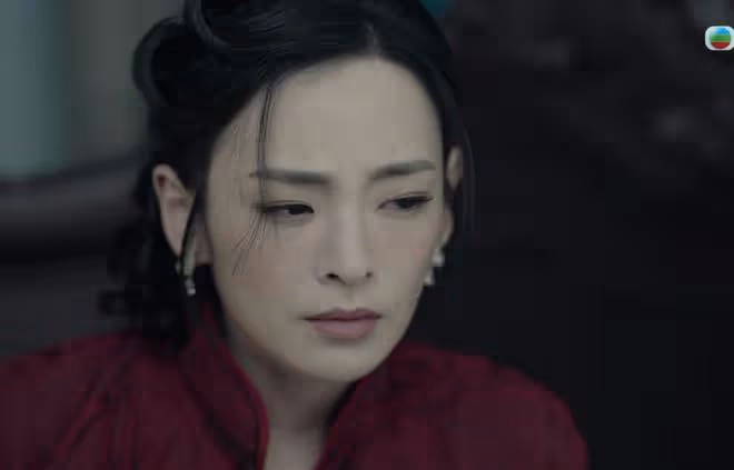 TVB港姐小花不介意「頂級綠茶婊」標籤!台慶劇大曬身材長腿,展心機女魅力!