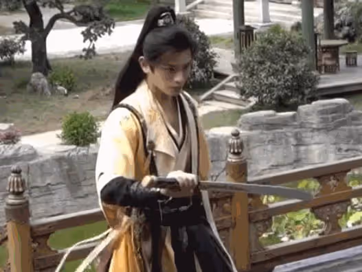 15萬人打出7.6分！43歲阿嬌終於告別「肉裝妲己」的尷尬了？