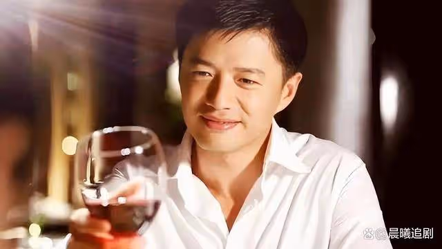 追了9年才娶了妻,因妻子怕疼他做了12年丁克,如今過得怎麼樣
