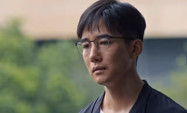 好團圓:高平為了離婚處處算計妻子,向中當眾暴打渣男
