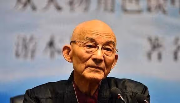 回顧游本昌自演過「濟公」,身上便「怪事」連連,至今都解釋不了