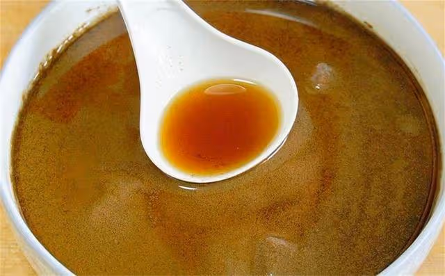 想吃芝麻香油不用出去買,方法簡單味道純,15元成本做了半碗香油