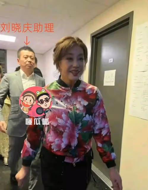 前男友再曝猛料!劉曉慶視頻畫面流出,內容不堪入目,男方被怒罵