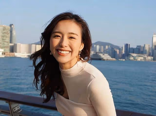 又走一個!TVB長腿女神突然宣布離巢,當普拉提老師全是男學員