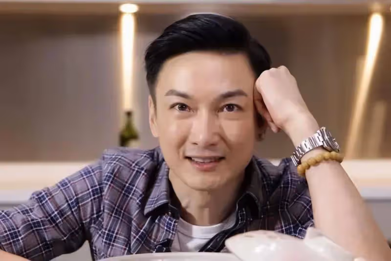 香港小虎隊胡渭康再次接受手術,成年後被告知是棄嬰,侍奉養父母終老
