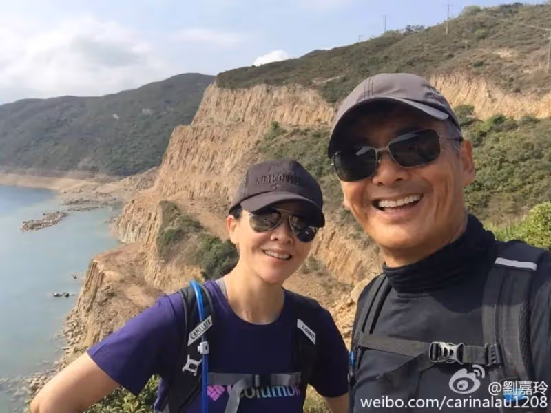68歲周潤發否認患腫瘤，稱身上的小疙瘩藥油塗一塗就散開了