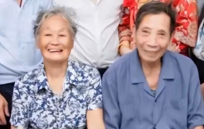 全紅嬋的堂哥結婚:大伯娘戴百萬翡翠項鍊,新娘子很有福氣