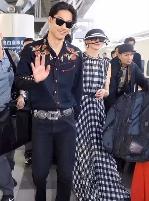 林志玲結婚5年,AKIRA重返婚禮舉辦地,感謝妻子林志玲的付出