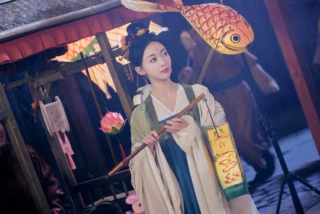 吳謹言官宣結婚近兩月,花粉依舊沒放過洪堯,洪堯的評論區好精彩