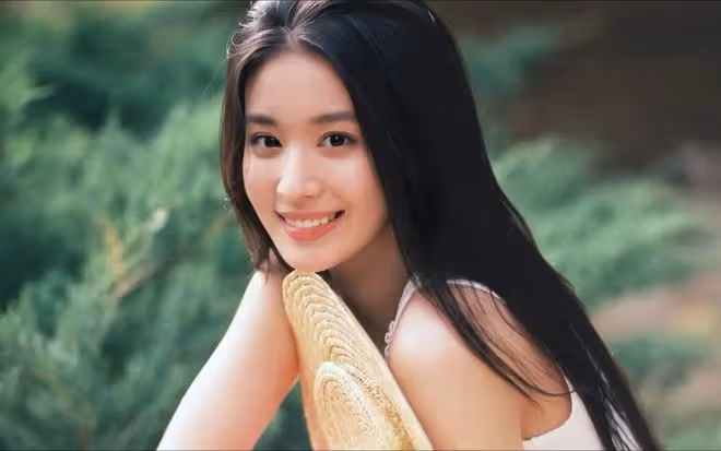 王楚然擺脫「小劉亦菲」標籤,網友熱議其獨特魅力,星途備受矚目