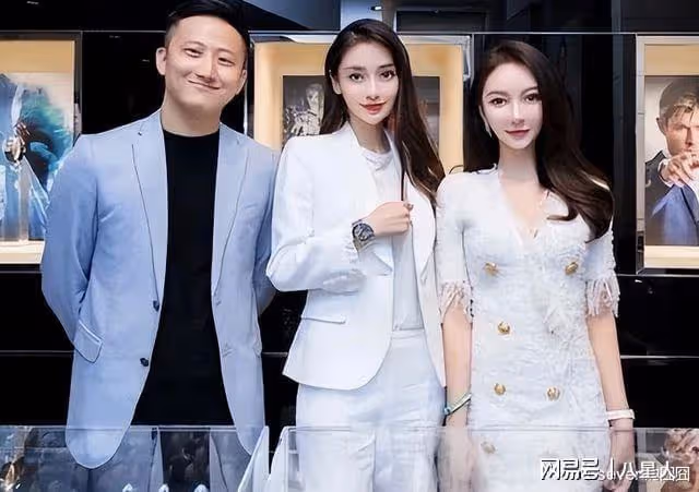 菀菀類卿?葉珂baby高清合影,看到線下生圖,才知道baby贏在了哪裡