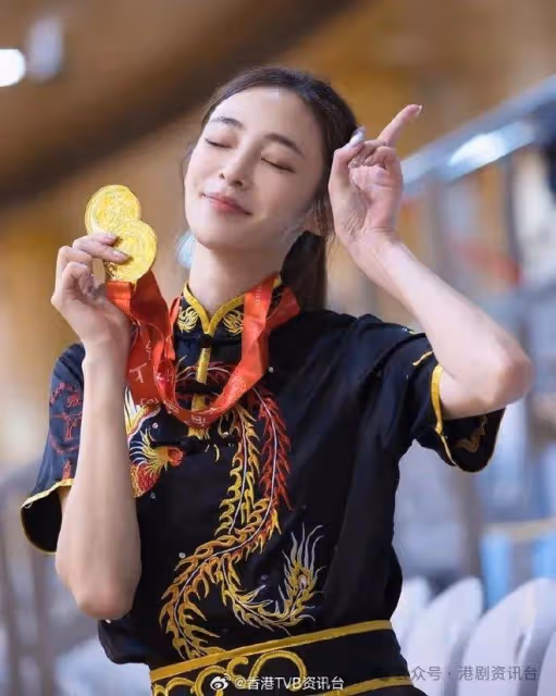 TVB上位小花化身「頂級綠茶」打造葫蘆身形!曾捲私生活混亂落力洗底