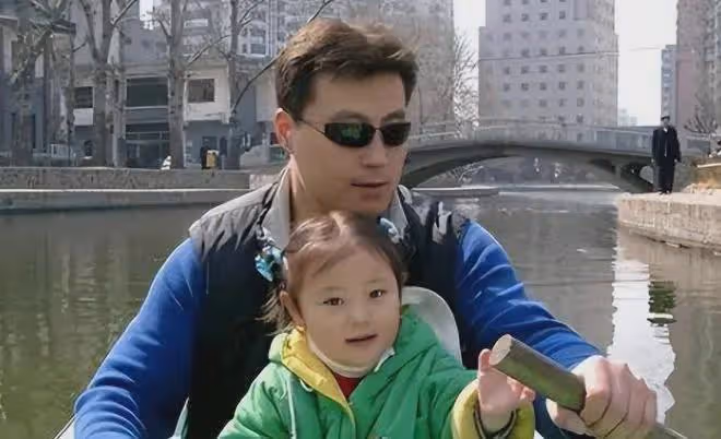 任程偉:她陪我住地下室7年,沒房沒車沒存款,成名後哪敢拋棄?