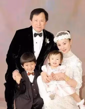 與楊紫瓊齊名,嫁億萬富豪,被老公現場捉到與乾兒子不倫戀,她如今怎麼樣了?