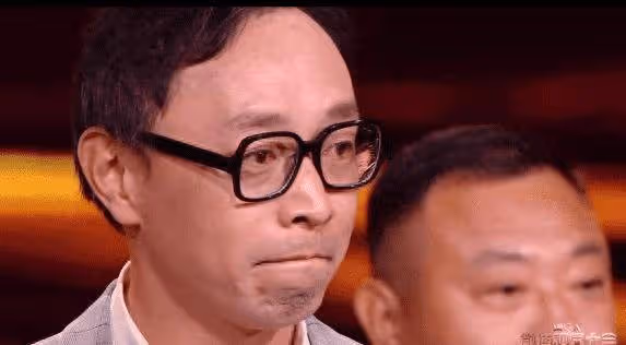 這一夜頒獎禮:48歲群眾演員一分鐘發言,讓姜妍流淚、劉琳哽咽