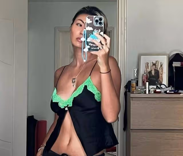 大尺度!王敏德愛女大曬換裝短片,愛秀豐滿上圍曾多次遭父親反對