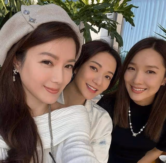 香港知名女星再曝離婚,婚後老公不肯生小孩,夫妻倆許久不同框