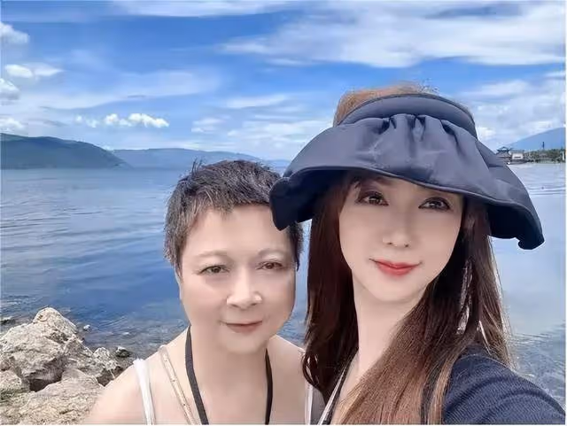 美少女薛凱琪自曝曾遭遇父母情感危機,偏激時更持刀欲跳樓