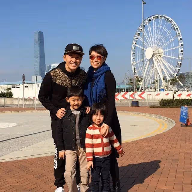 TVB老戲骨姜大衛三代同堂慶祝太太76歲生日,60歲女婿曹永廉獲贊凍齡