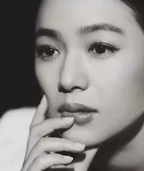 同為影帝姜文基因,女兒被他夸最美,卻捧兒子卻不捧女兒,為何?