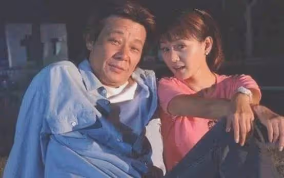 寇世勛後悔的腸子都青了:骨血都被榨乾了,一男同侍二女41年