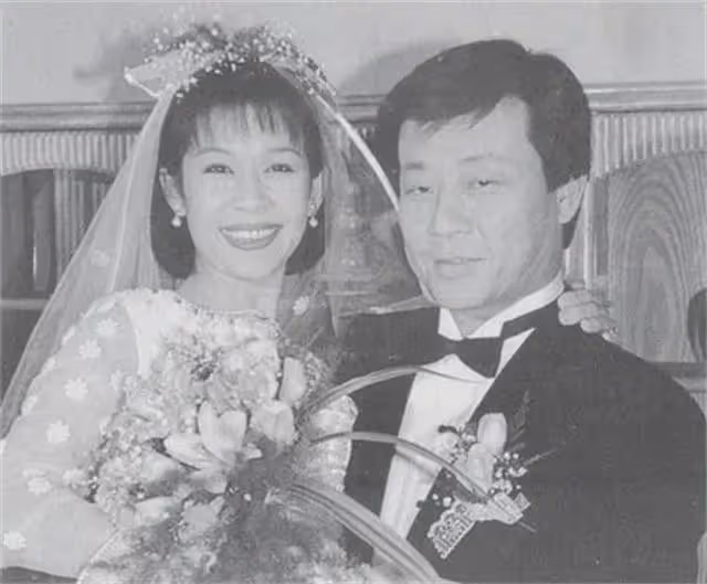 寇世勛後悔的腸子都青了:骨血都被榨乾了,一男同侍二女41年