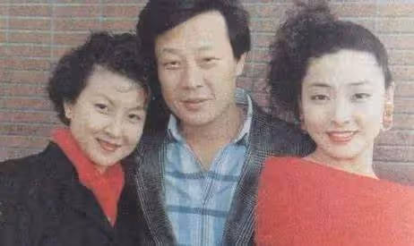 寇世勛後悔的腸子都青了：骨血都被榨乾了，一男同侍二女41年