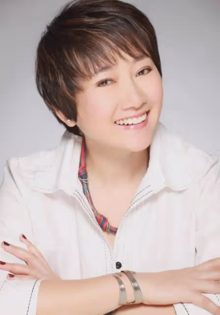 歌手成方圓：一婚嫁自己老師，二婚與王剛結婚，現在獨自生活