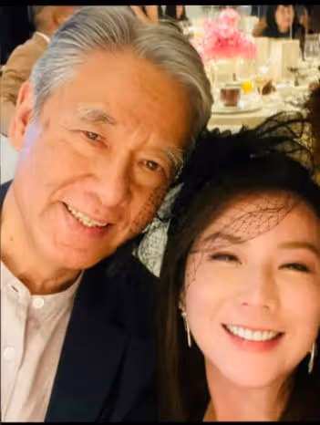 再傳噩耗!TVB前性感女星抗癌期間爸爸突去世!發文稱大受打擊!