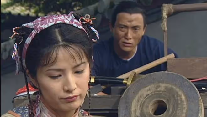 再傳噩耗！TVB前性感女星抗癌期間爸爸突去世！發文稱大受打擊！