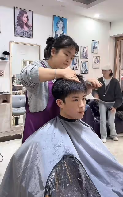 男大爆改易烊千璽?湖南懷化網紅髮型師曉華妙手出「奇蹟」