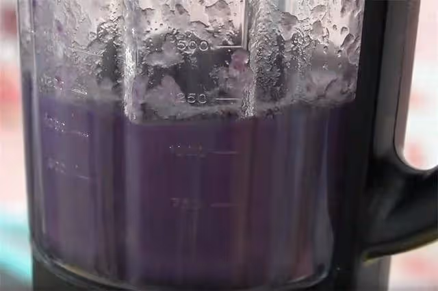 1碗澱粉3個紫薯,擀麵杖攪一攪,口感清爽Q彈,比吃果凍還過癮
