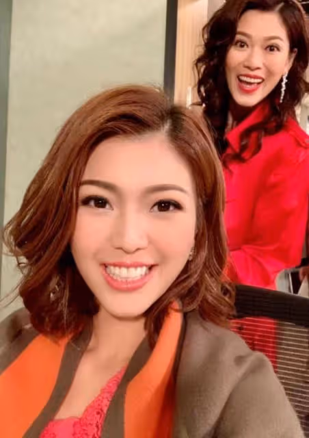 好美!TVB小花曬大露背拖尾婚紗照,與男友雙雙患病但仍不離不棄