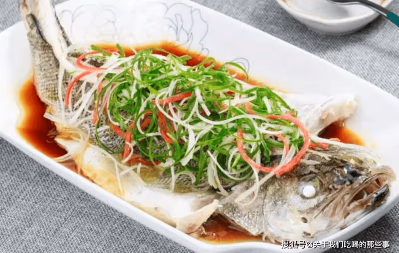 不管蒸哪種魚,只用「4樣料」就夠了!簡單好吃,魚肉鮮嫩不腥