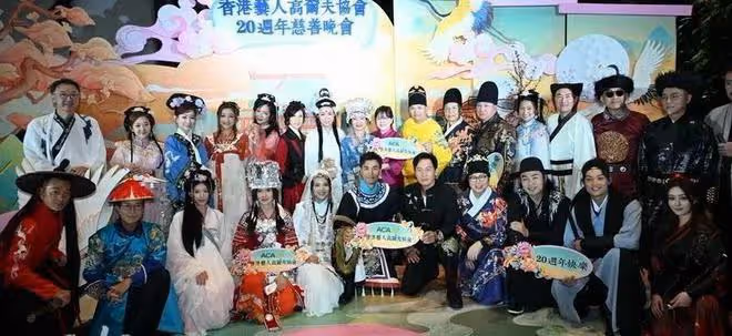香港男歌手上月開腦切除腫瘤,哥哥透露其近況: 變靚仔才跟大家見面