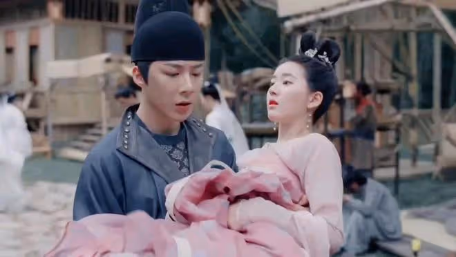 《珠簾玉幕》雙人營業引熱議:粉絲態度兩極分化,主演近況被關注