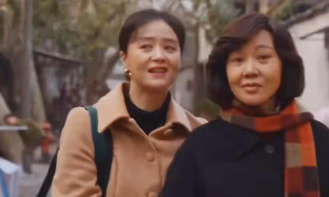 《小巷人家》結局:黃玲的五大幫手上線,李佳第二,莊家二老活該
