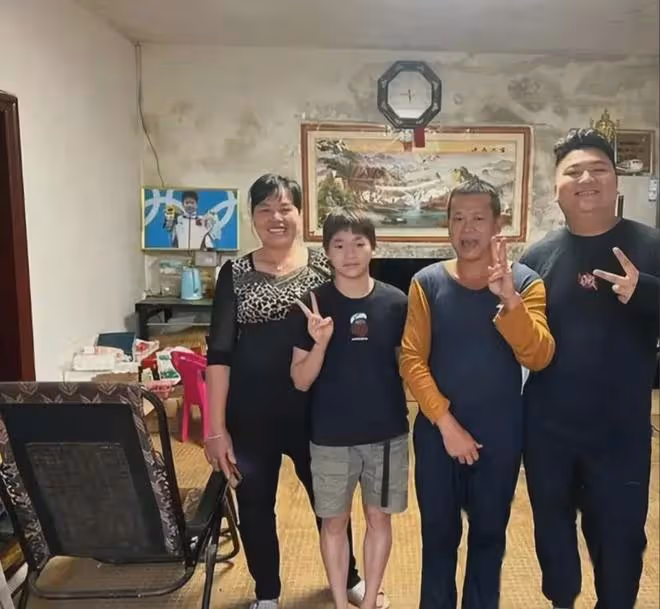 全紅嬋老家出現怪人，手拿羅盤看風水，全紅嬋爺爺立刻關門謝客