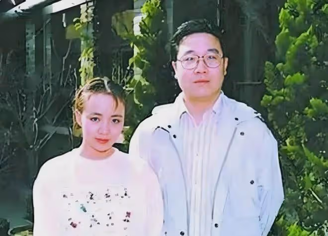 風水輪流轉,「老死不相往來」的宋丹丹與英達,輸贏終於見分曉