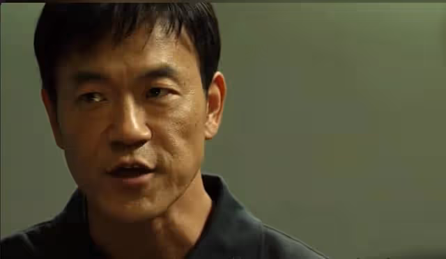 宿敵:劇中隱藏最深間諜曝光,郭偉傑崩潰逃離國安,周佳遺憾犧牲