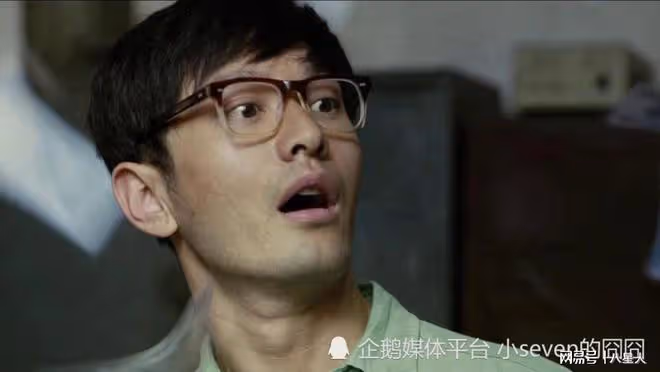 被葉柯榨乾!47歲黃曉明近照曝光,發量稀疏有白頭髮,難怪要戴假髮