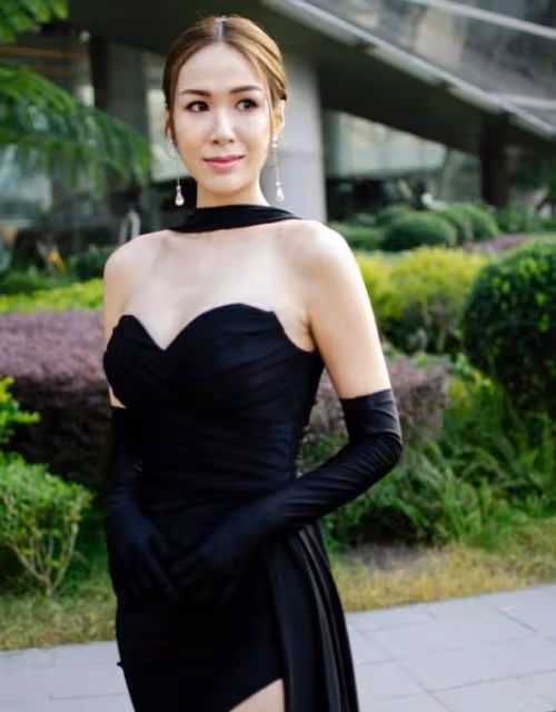 TVB女星男友入獄爸爸去世!稱已走出低潮期,感激曾勵珍讓她拍《巾幗4》