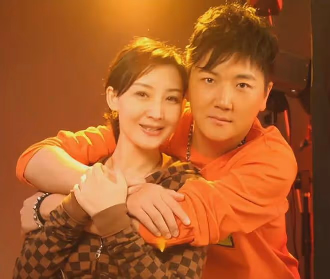買紅妹:我那「拋妻棄子」的前夫,與潘蔚結婚後,連面相都變了!