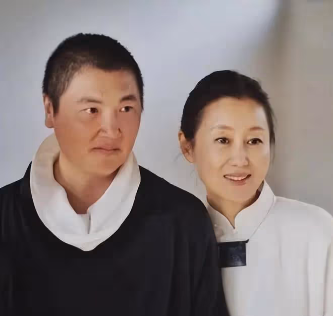 買紅妹:我那「拋妻棄子」的前夫,與潘蔚結婚後,連面相都變了!