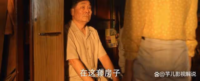 《小巷人家》看到李佳為弟弟爭房子,才知她為何會對家人失望