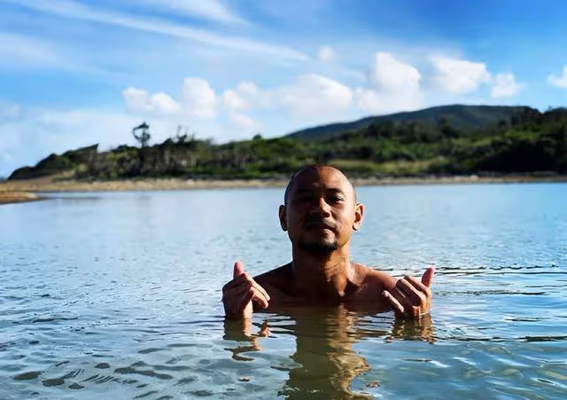 大烏龍!TVB知名男星突傳死訊,本人拍視頻緊急澄清:我很健康