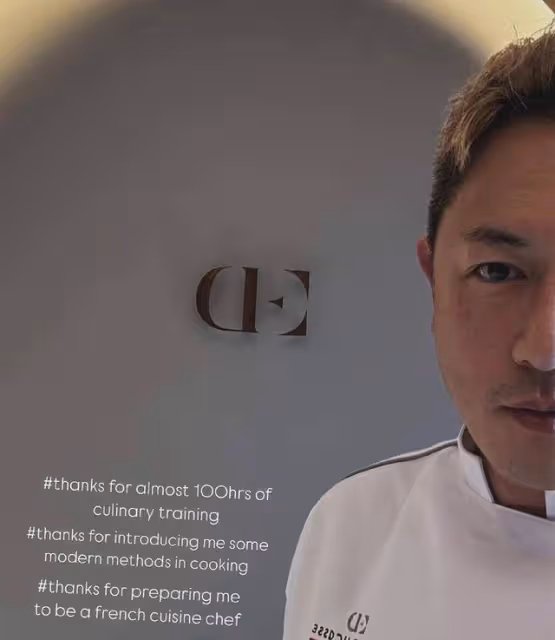 TVB前知名男星轉行做廚師,手握多個技能證書,退圈後變油膩大叔