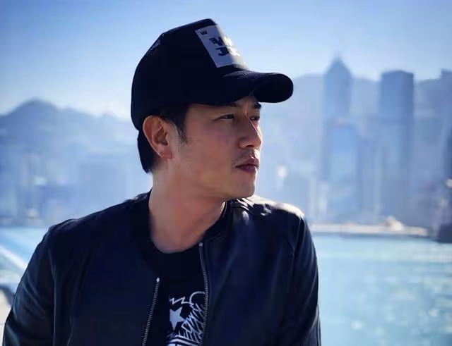 TVB前知名男星轉行做廚師,手握多個技能證書,退圈後變油膩大叔