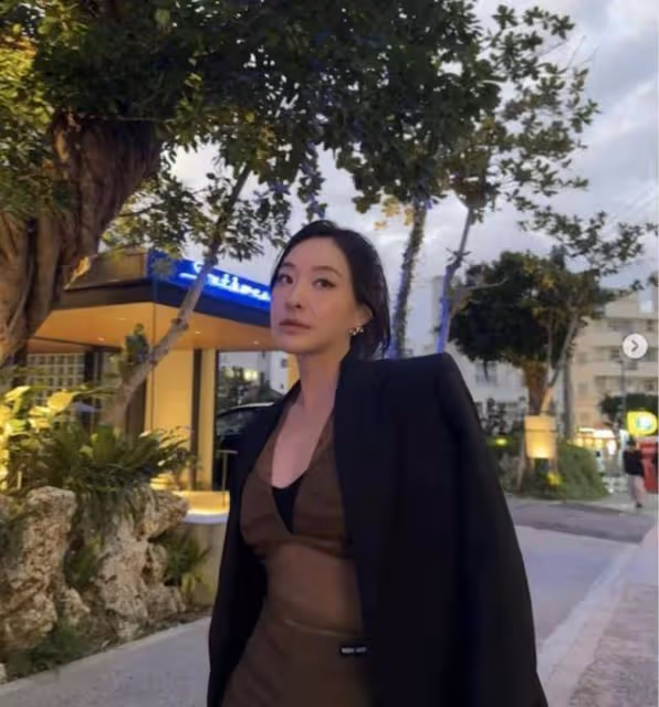 新戀情?TVB小花曬與異性曖昧合照,入行後曾與多位男藝人傳緋聞