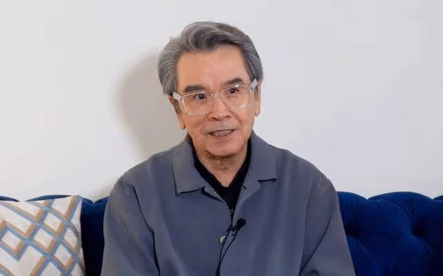 TVB老戲骨為妻子慶生獻吻!二人被贊模範夫妻,帥氣外孫有望入行